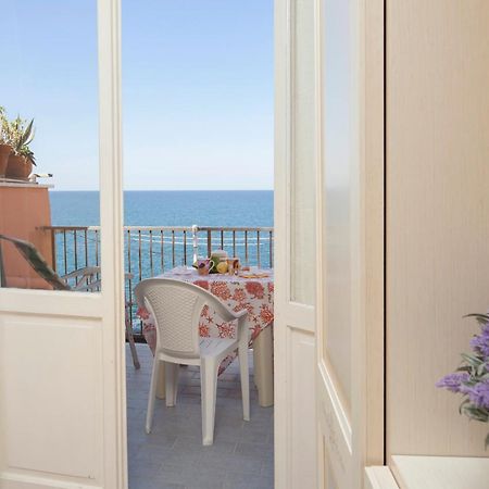 La Marina Apartment ริโอมัจโจเร ภายนอก รูปภาพ
